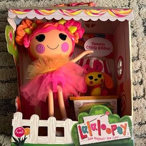 Lalaloopsy Sweetie Candy Ribbon & Pet Puppy, 13" Taffy Candy-Inspired Doll